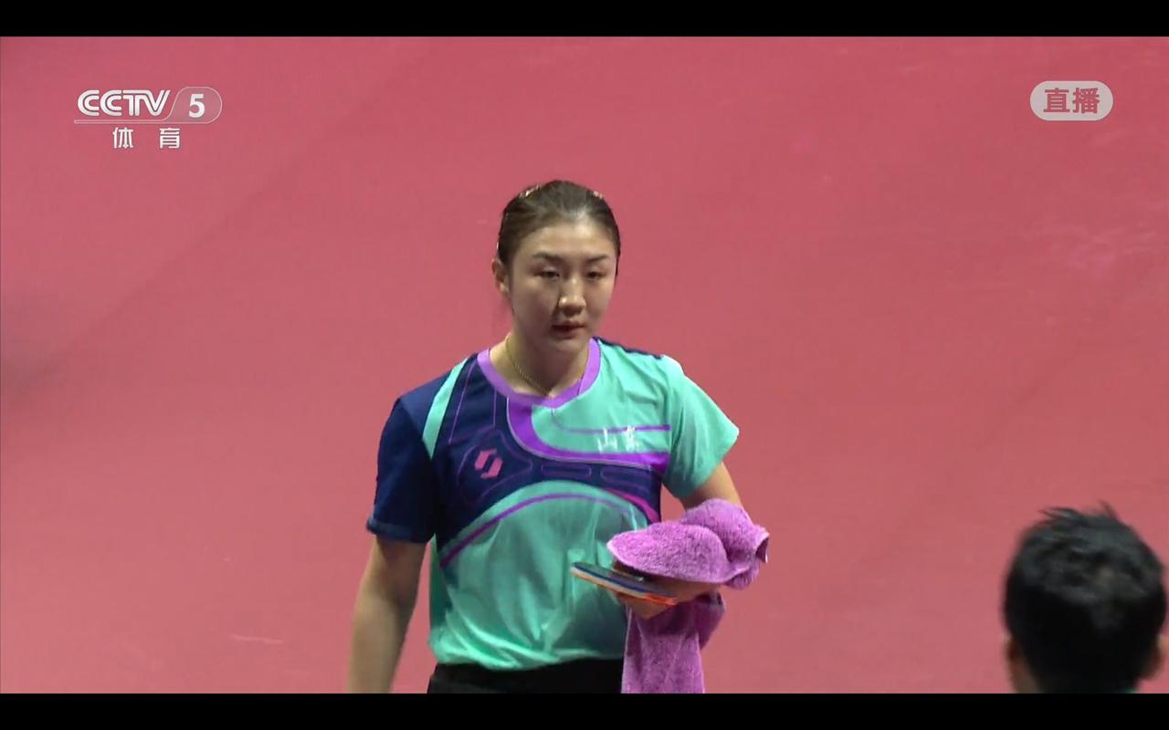 在刚刚结束的全运会乒乓球女单铜牌战上，陈梦4-1战胜朱雨玲夺得铜牌。这场比赛的结