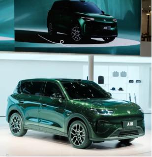 终于有一台可以和MINI相提并论的小车了
当初选宝马 MINI，就是喜欢它的独特