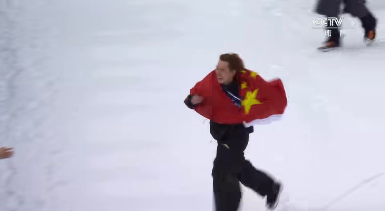 苏翊鸣金牌牛逼有前途，中国的榜样！加油 