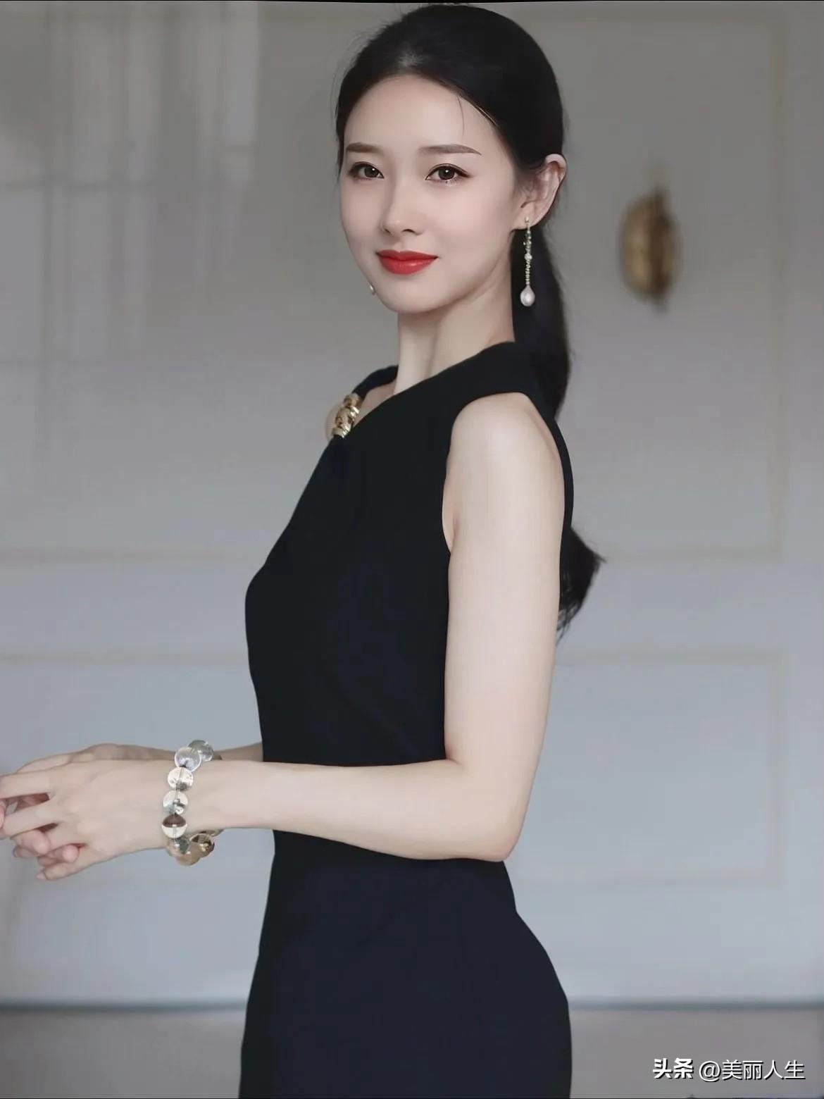 把大海装进锅，把秋天交给火。
今晚的胃被治愈，心也是。