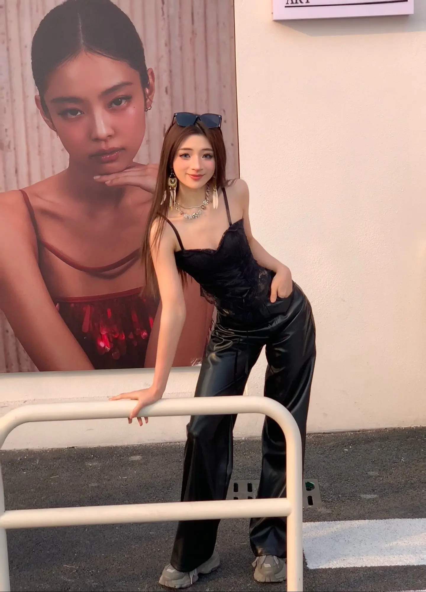 总有人在背后打听我是什么人 我是你主人