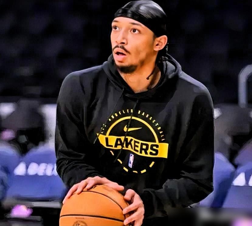 东契奇原话，在NBA砍分比在欧洲轻松太多。
不是狂，是规则差太多了。欧洲没防守