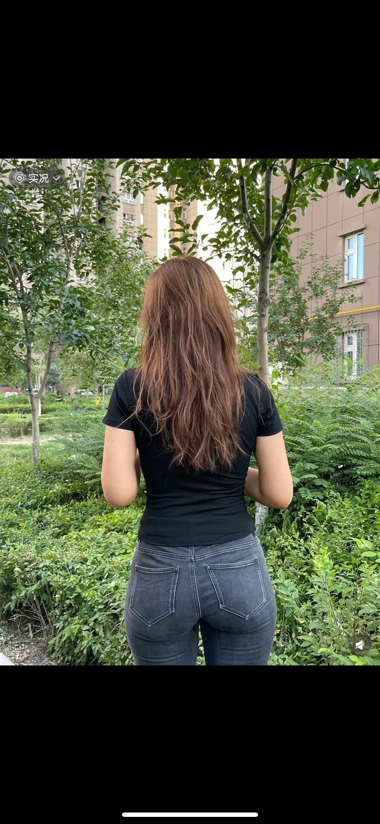 中年人失业到底该何去何从？
女人 ：保洁阿姨、保姆、家政？
男人：送外卖 、跑快