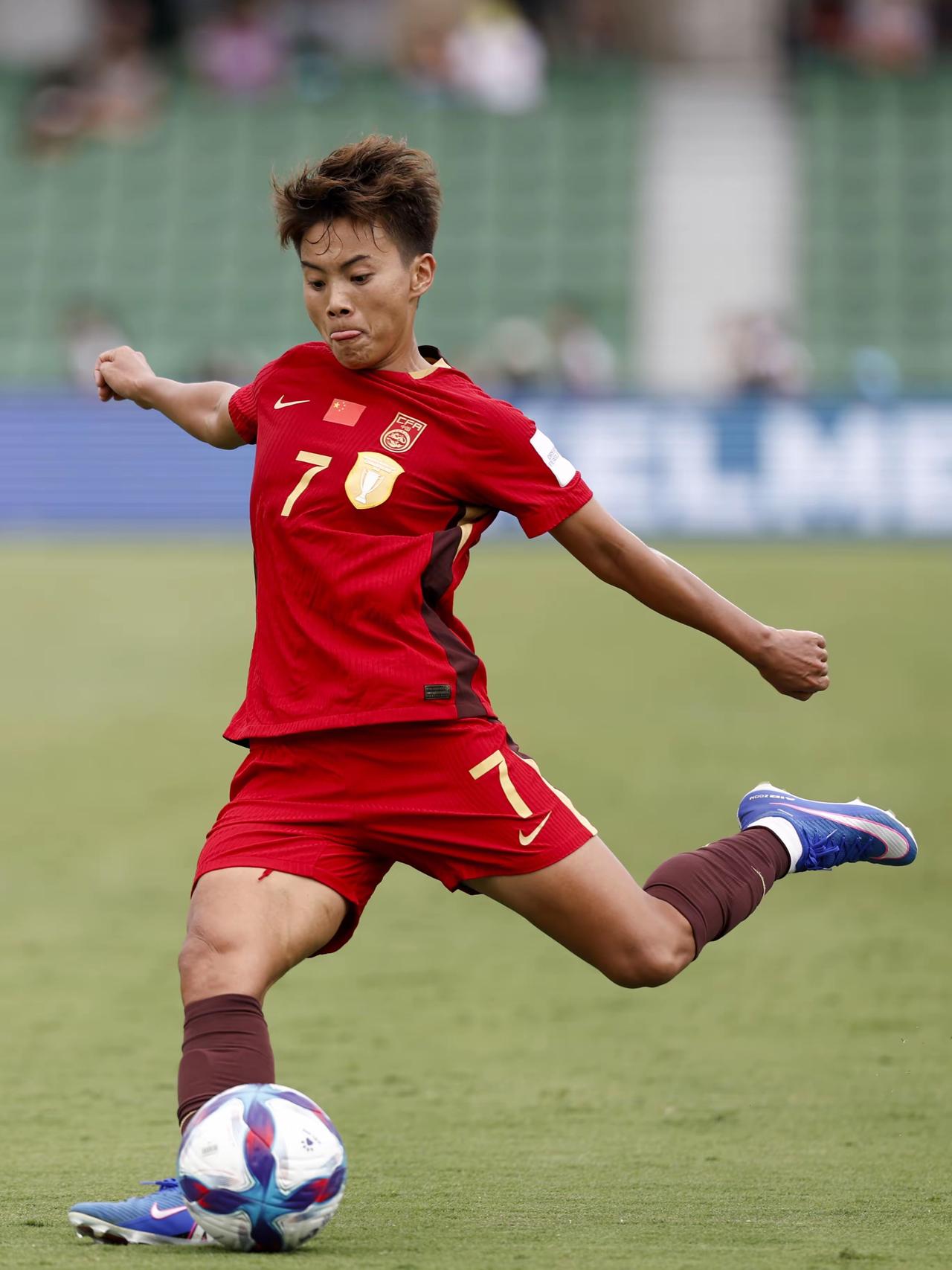 武汉女足王霜与韩国女足联赛的缘分

明天晚上7点，就是中国武汉车谷江大女足与韩国