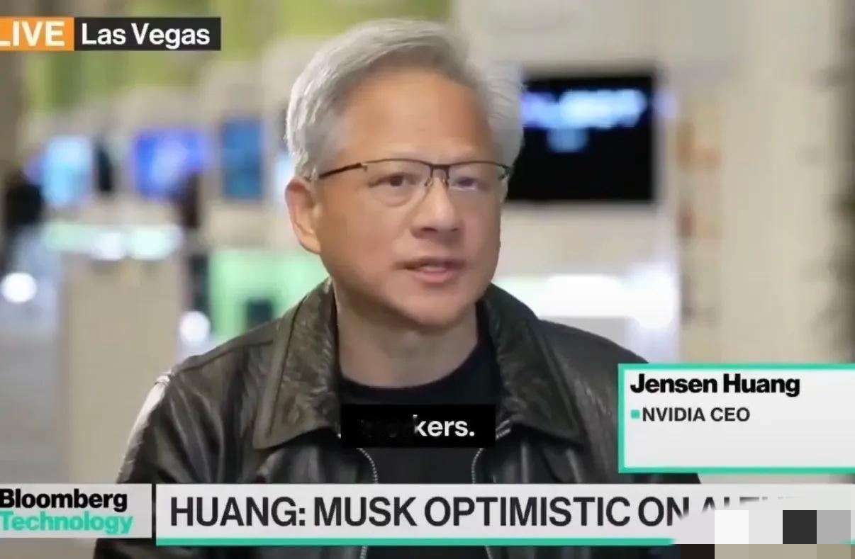 英伟达首席执行官黄仁勋日前接受采访时说：“世界劳动力短缺，出生率下降，因此世界需