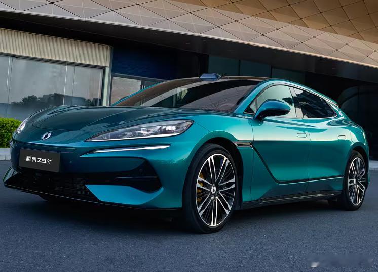 懂车之道讯 懂车之道快讯，2月25日，新款腾势Z9GT有望在3月份开启预售。作为