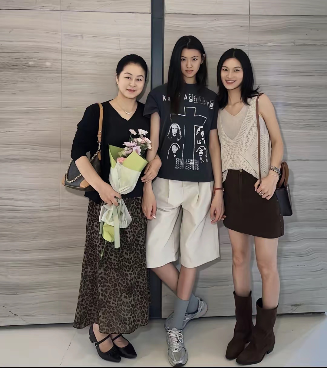 你敢相信这是女儿、妈妈、外婆三代人吗？ 