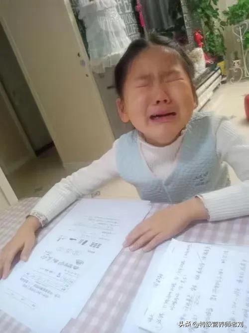 说现在学生都在补课，我是不相信的，不一定是没钱，而是没时间。
比如我女儿刚刚上六