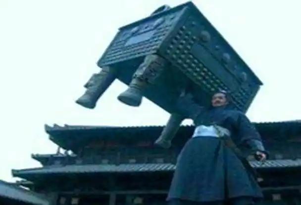 秦武王真的是举鼎而死？《史记》明确记载：绝膑而亡，年仅 23 岁

很多人对秦武