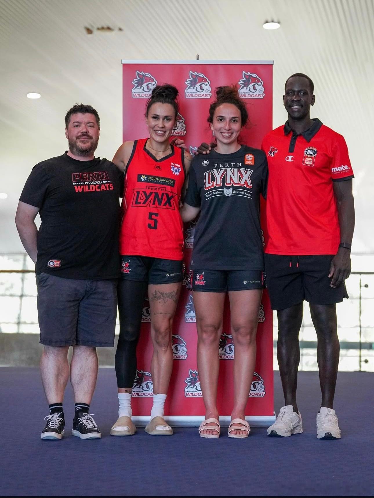 珀斯野猫和珀斯山猫是一个老板，山猫的主场是野猫的训练场HPC，韩旭目前在山猫得到