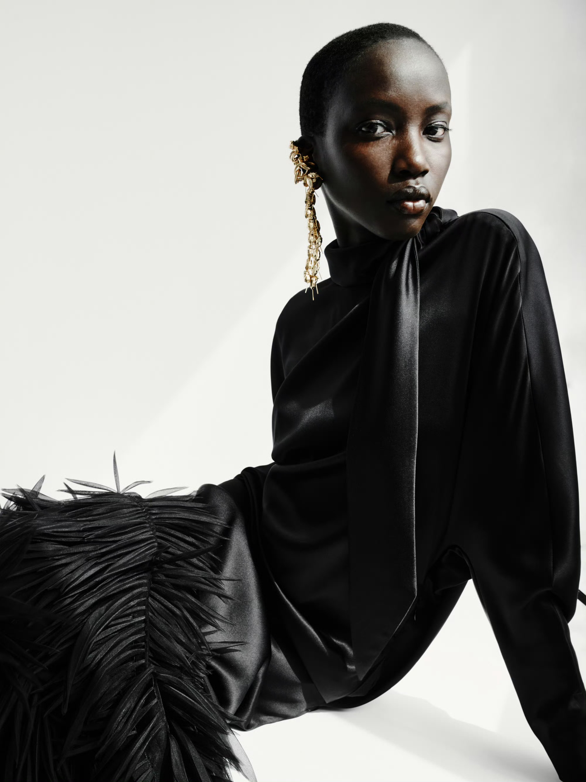 Balenciaga发布春季27系列，创意总监Pierpaolo Picciol