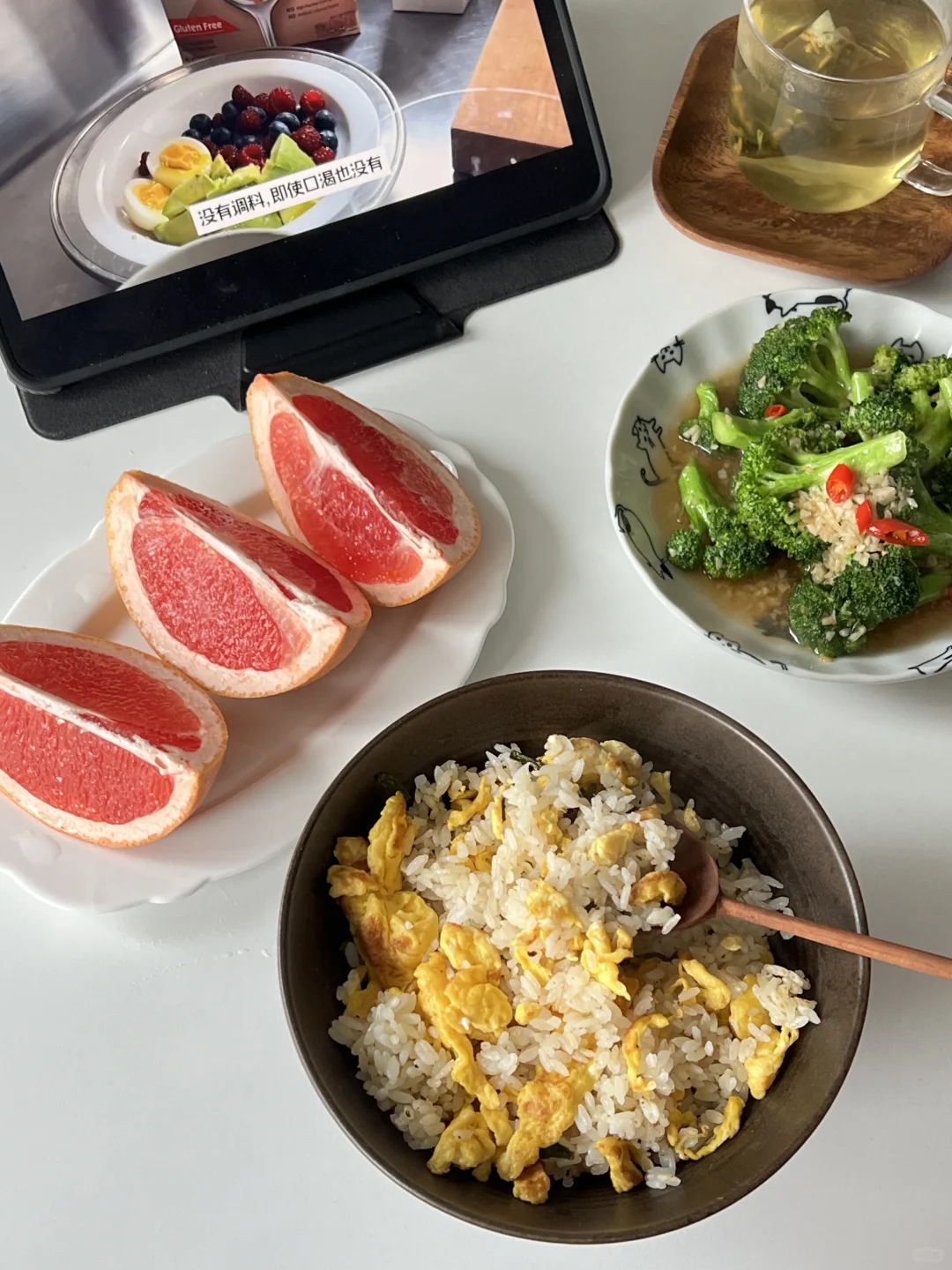 一个人的简单午餐🥣