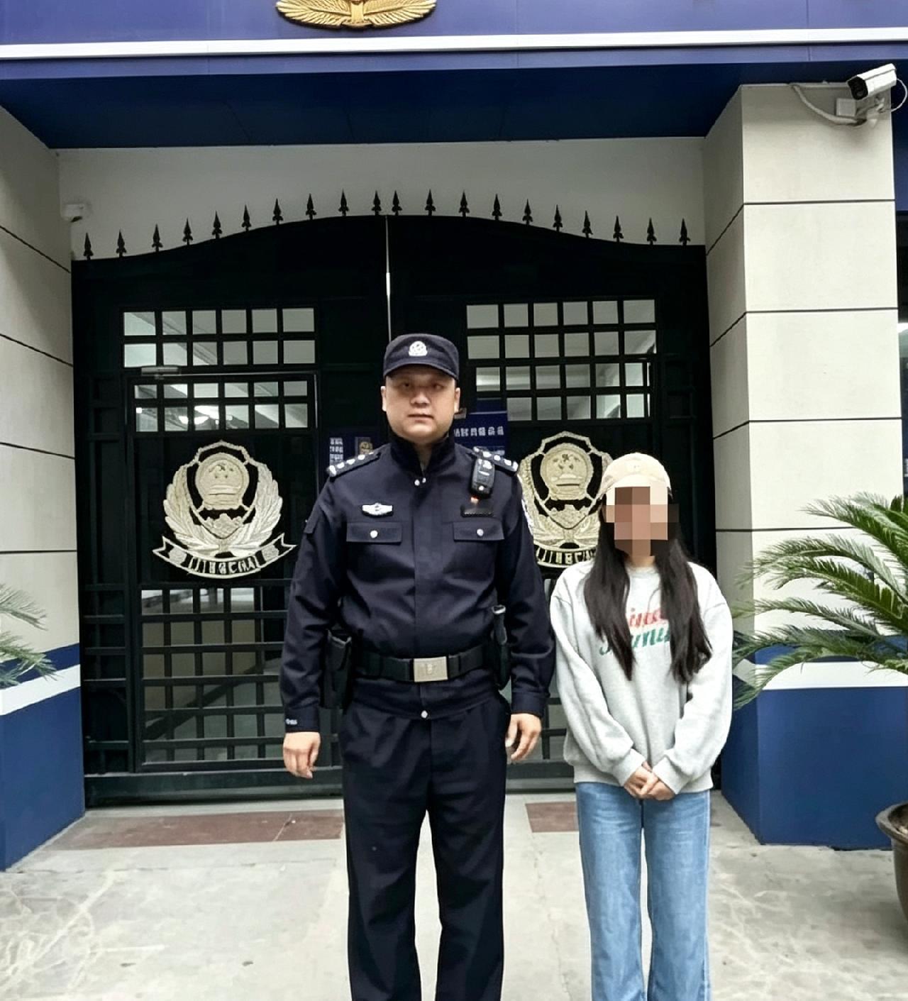 西安某停车场，一段“豪车猛蹭、女子尖叫、司机逃逸”的短视频刷出来，评论区正骂“没