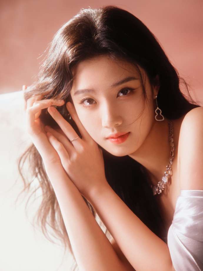卢昱晓 希腊女神  这一看就是我老婆 