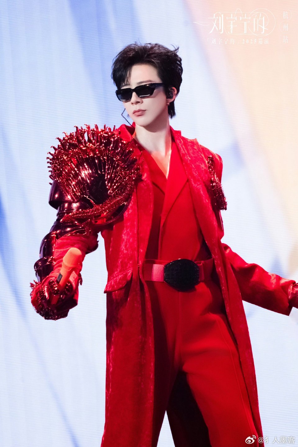 刘宇宁不去鸟巢开演唱会的原因馆里确实试听效果好，但是馆里的门票根本抢不到啊宁哥 