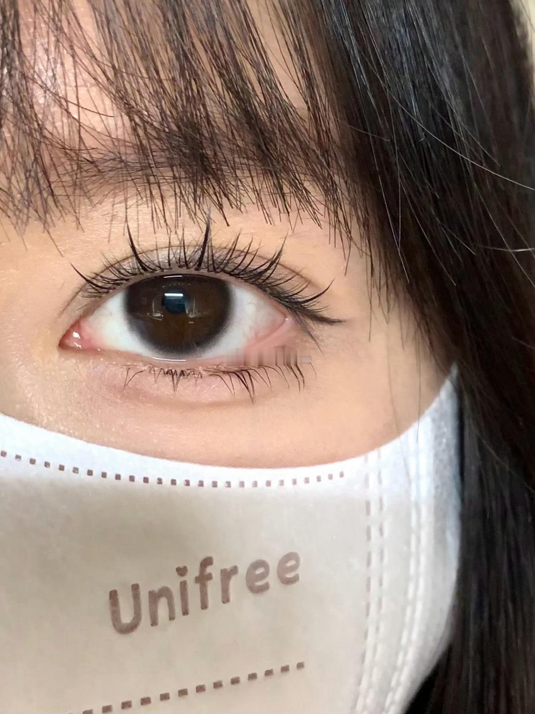 最爱的黑色水光心机款自然有神两手抓😃本命自然色 