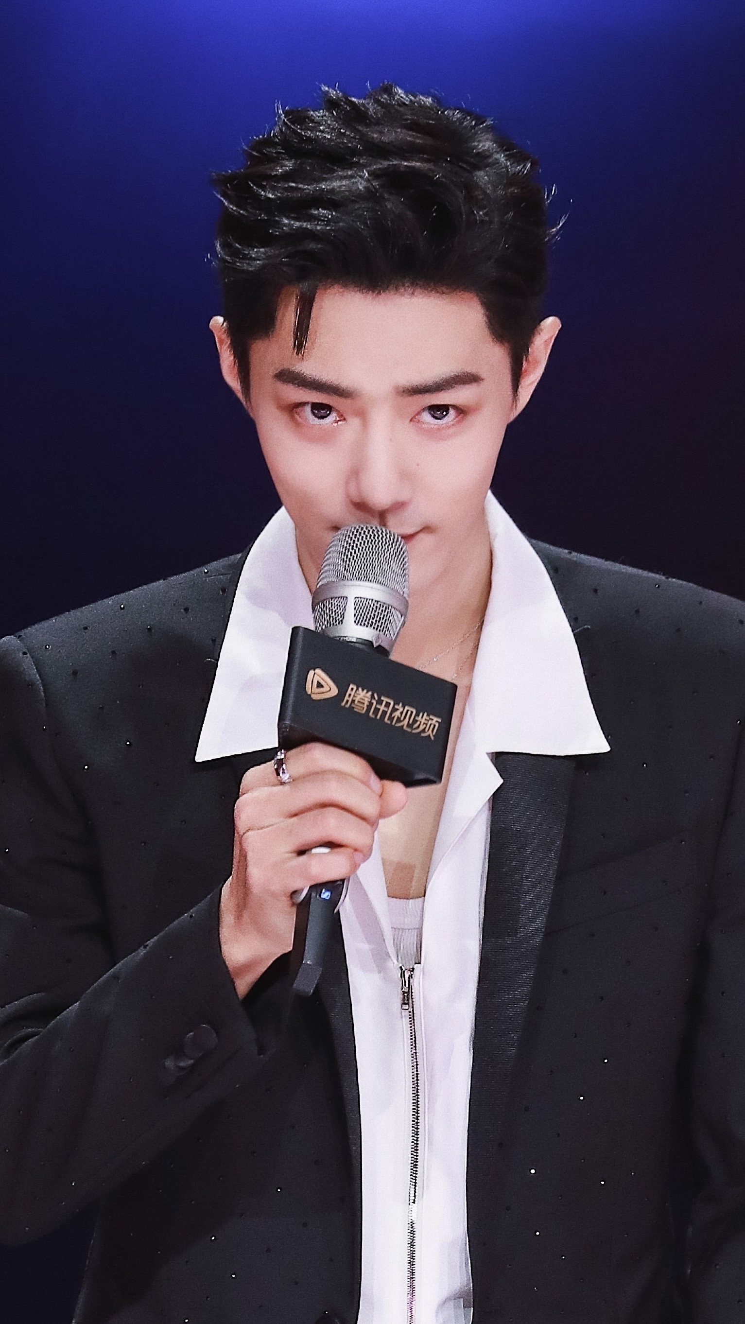 月光落在茶盏里，搅碎了一整晚的温柔。期待我的大男主齐夏吖~十日终焉长安二十四计海