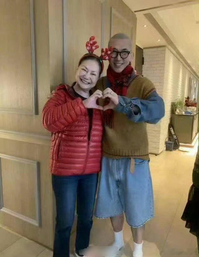 说句难听的，如果没有汪小菲，真正流落街头的是大S的两个孩子，大S有两套房子，但是