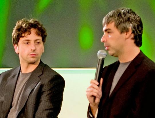 美国富人圈突然爆出一个大瓜，谷歌联合创始人拉里・佩奇跑路了，不是换个房子住住，是