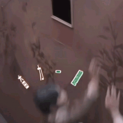周笔畅在密逃最绝望的一次笔神在密室里被按钮机关“封印”了！跳起来像在抓云朵，够不