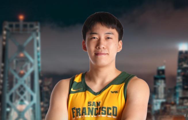 旧金山大学主帅：我对王俊杰很严厉，因为我清楚他的上限很高1月19日讯 NCAA常