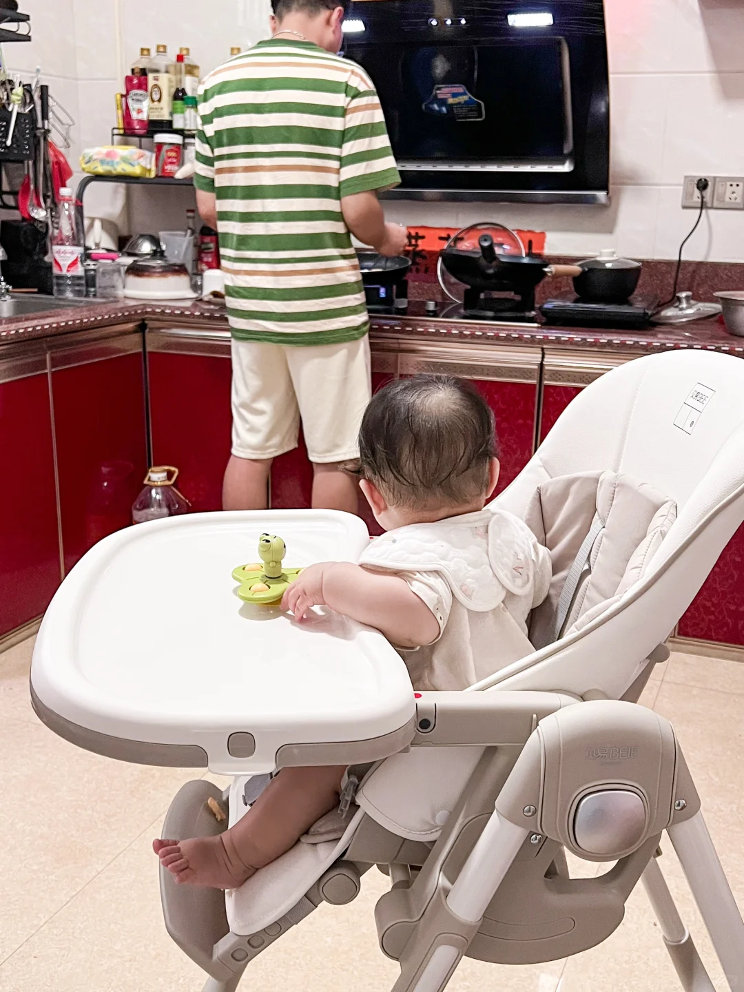 感谢这个餐椅！轻松带娃都是靠它！