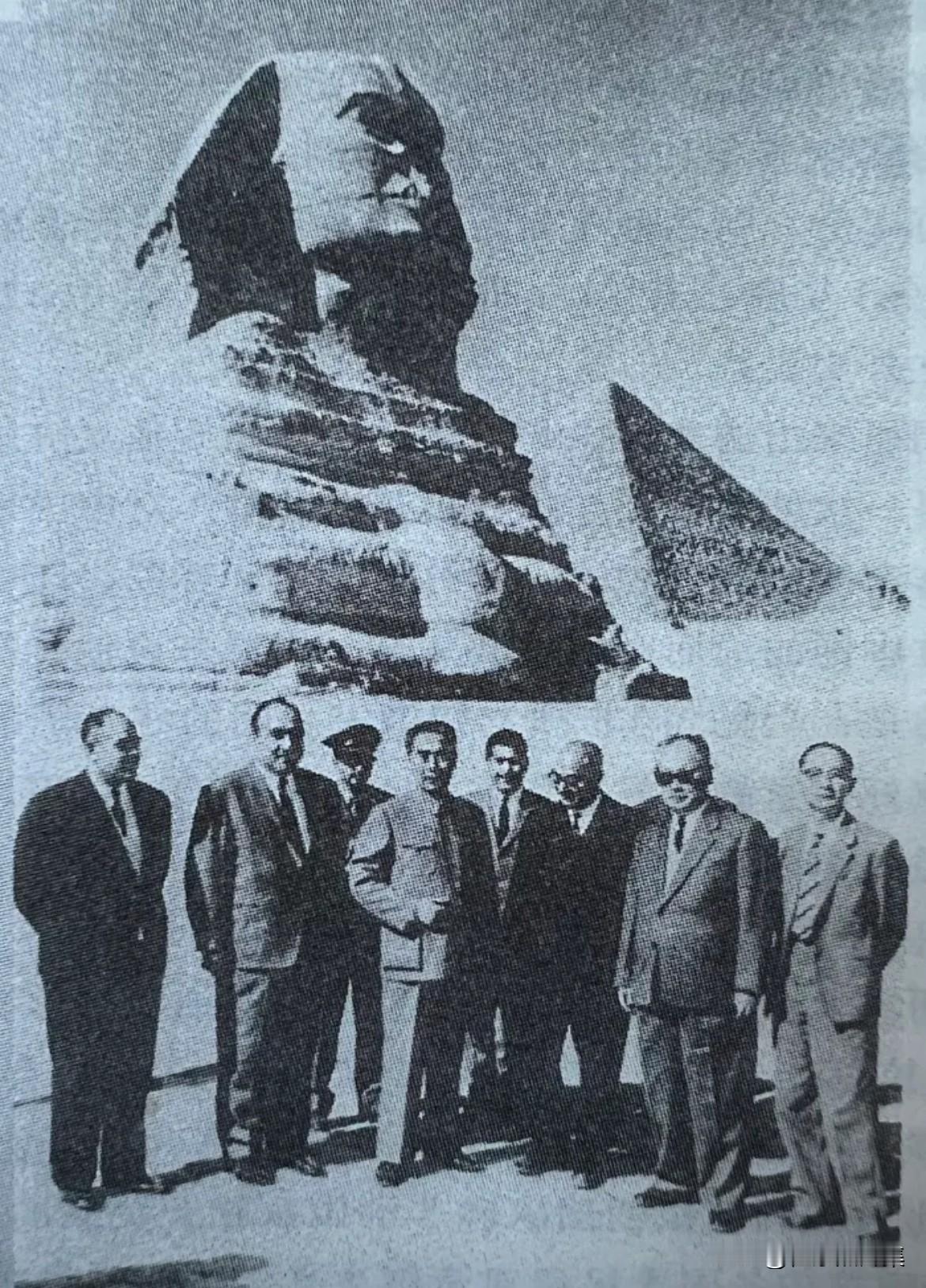 1963年12月19日，周恩来总理和陈毅副总理在访问埃及期间，专程前往开罗郊外参