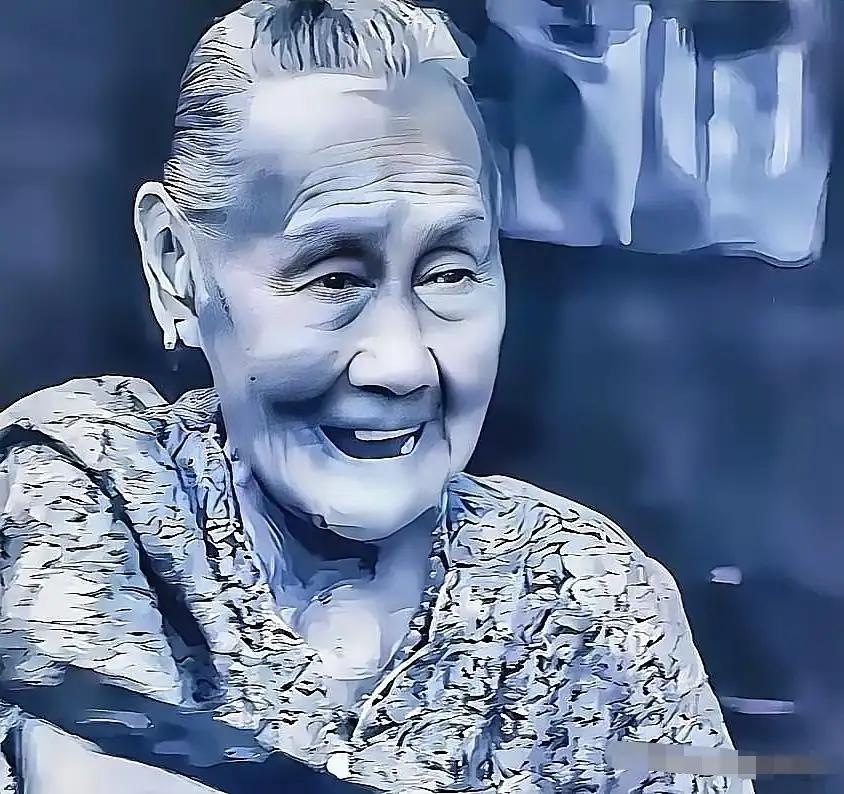 七个鬼子，把她围在河边。枪都扔了，开始解裤腰带。他们以为，这下稳了，一个女人而已