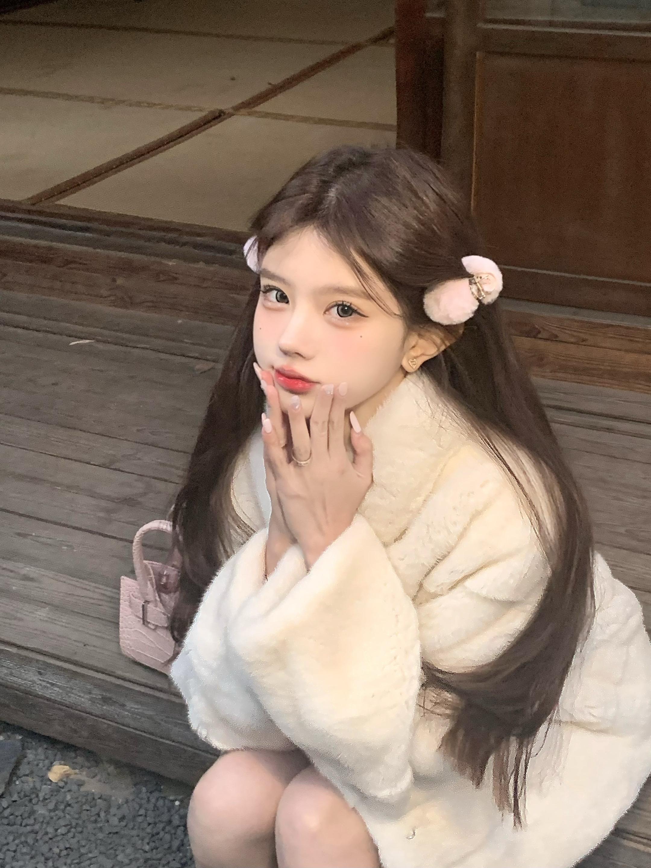 🐰🎀诶 看镜头♡!  ✧ ⩩。