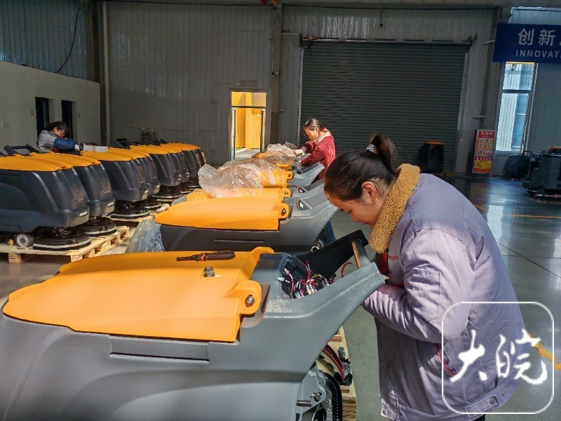 【#牢记嘱托开新局 日新江淮往前赶#｜安徽扬子智能制造：扫地车全国销量连续6年第