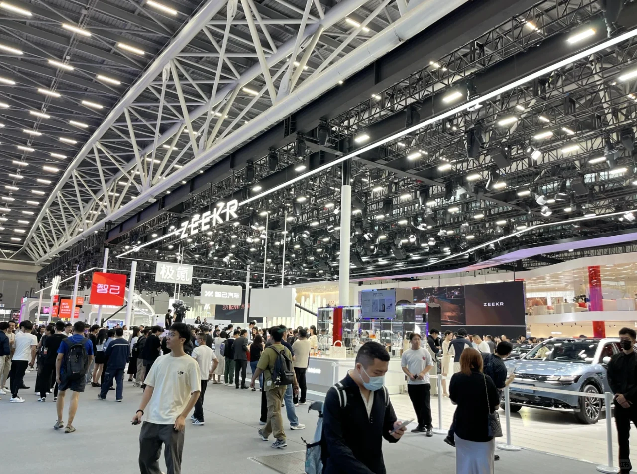 听说极氪和领克合并了