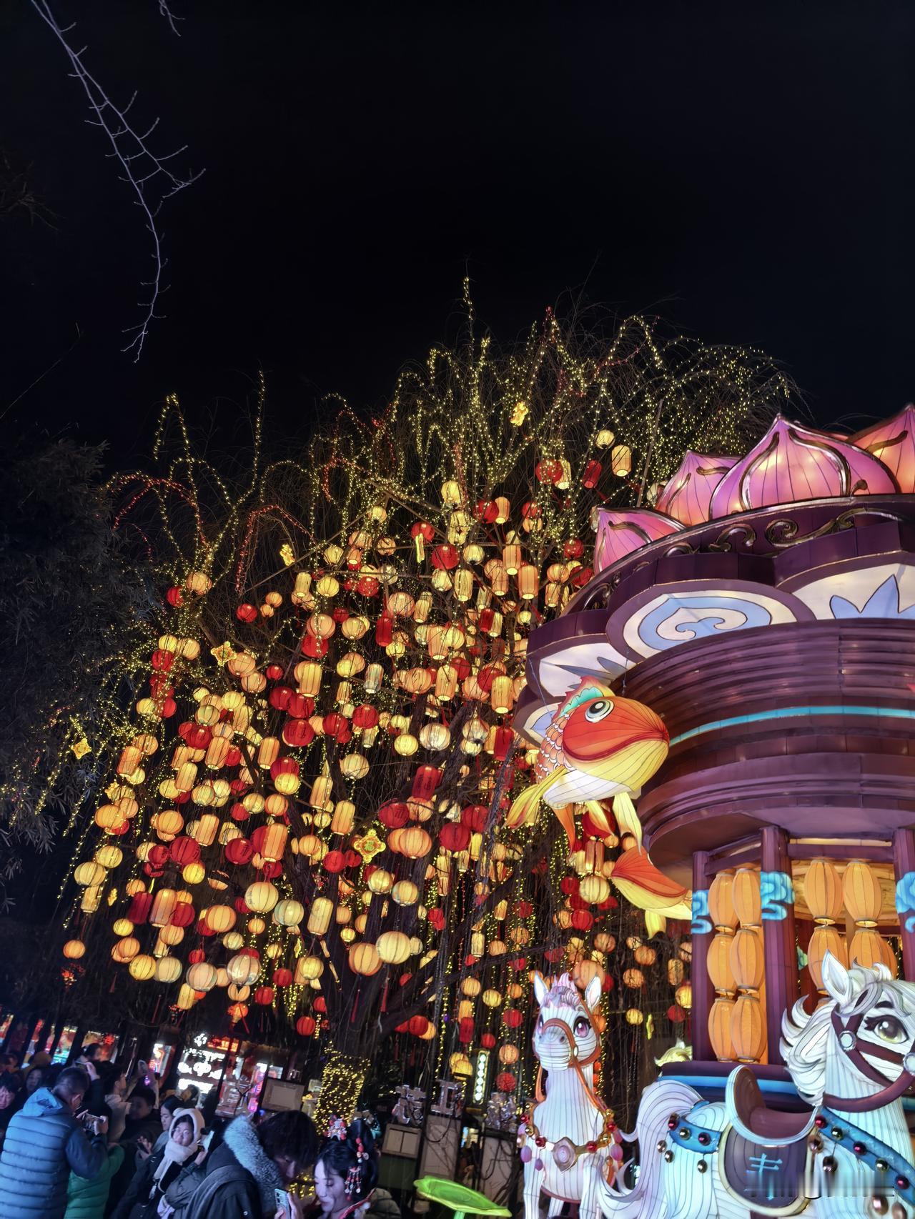 试图不断举例让别人理解你，真的是太愚蠢。
要知道：真够懂你的人，不言自明；不懂你