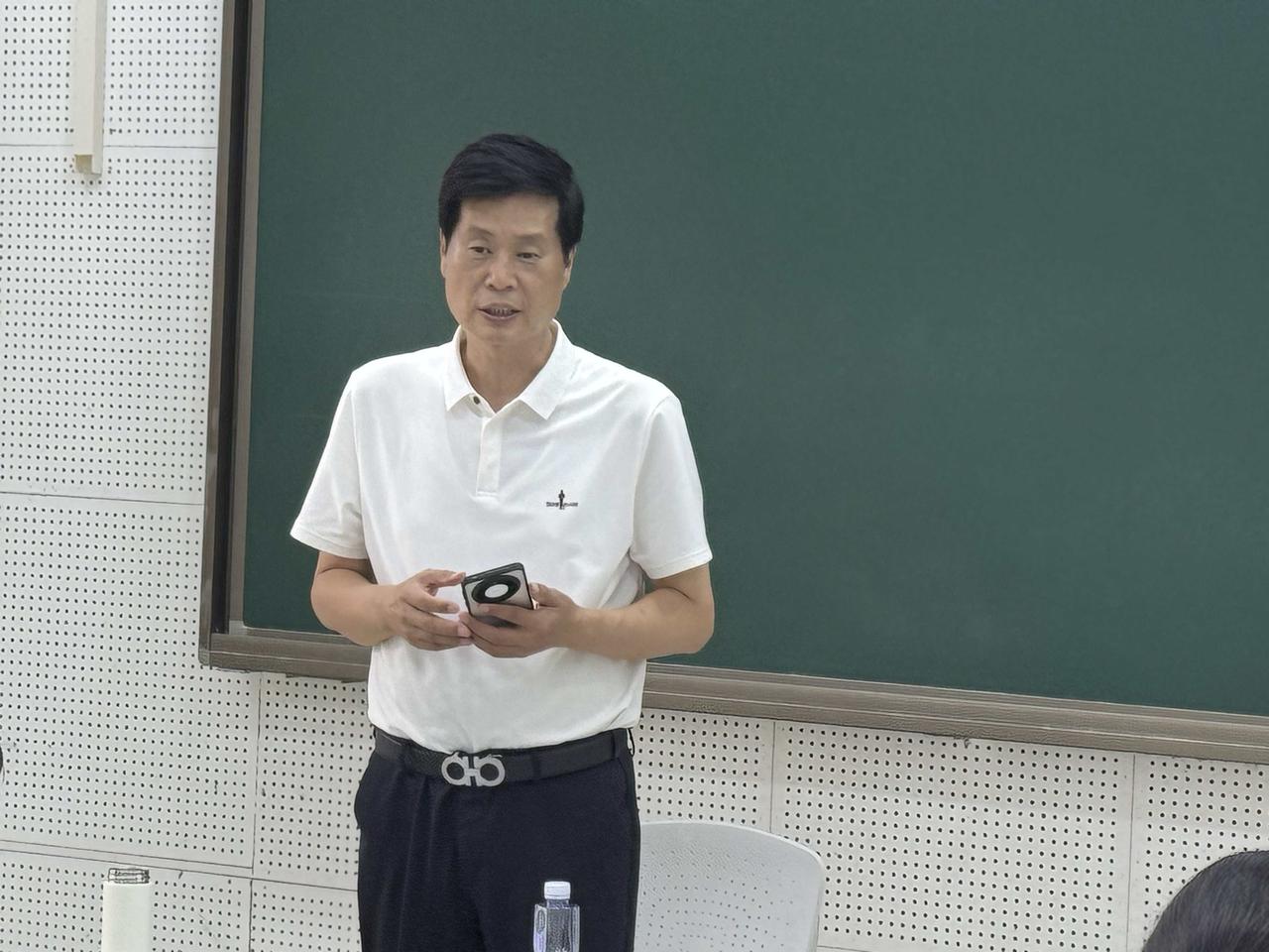 教学设计不再“一锤子买卖”！AIGC的4个着力点，让备课进入“循环进化”模式
 