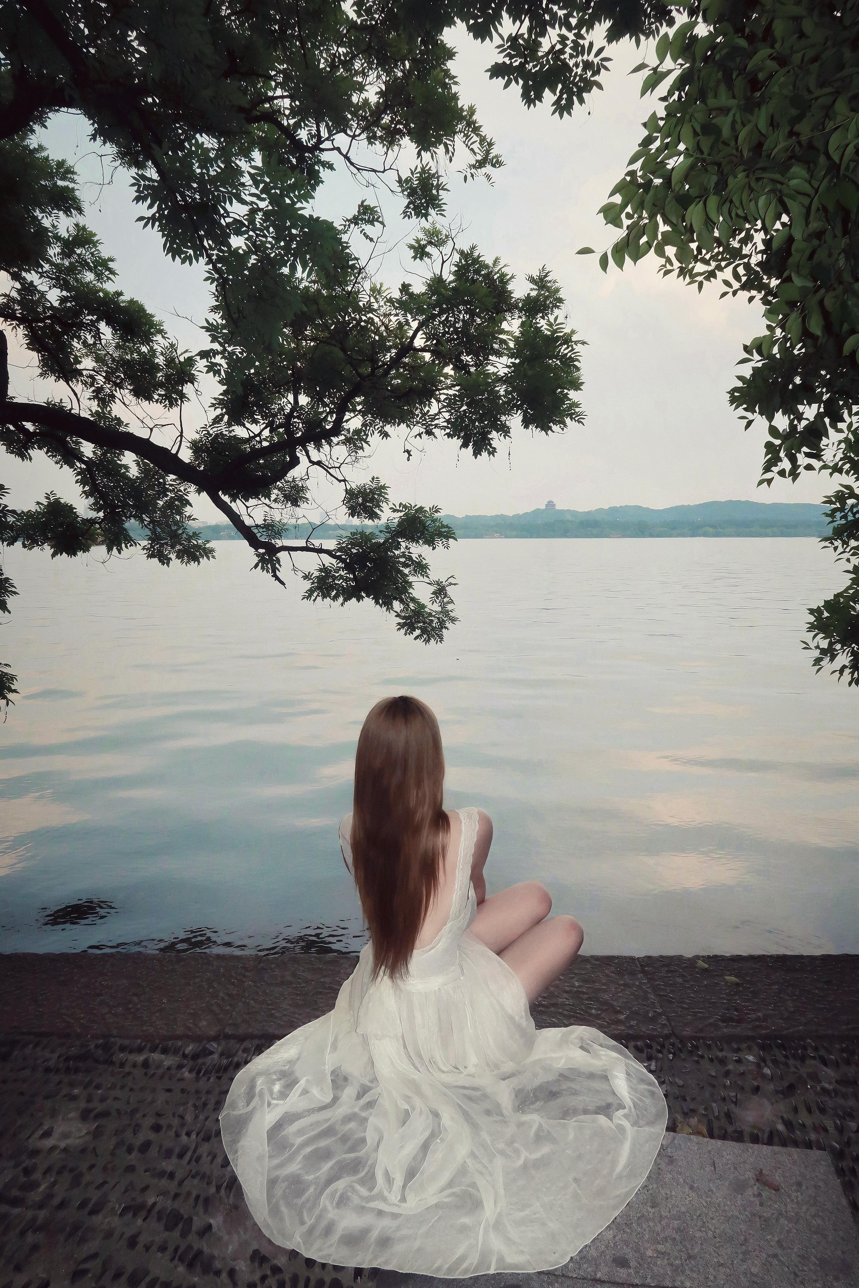 静水成玉