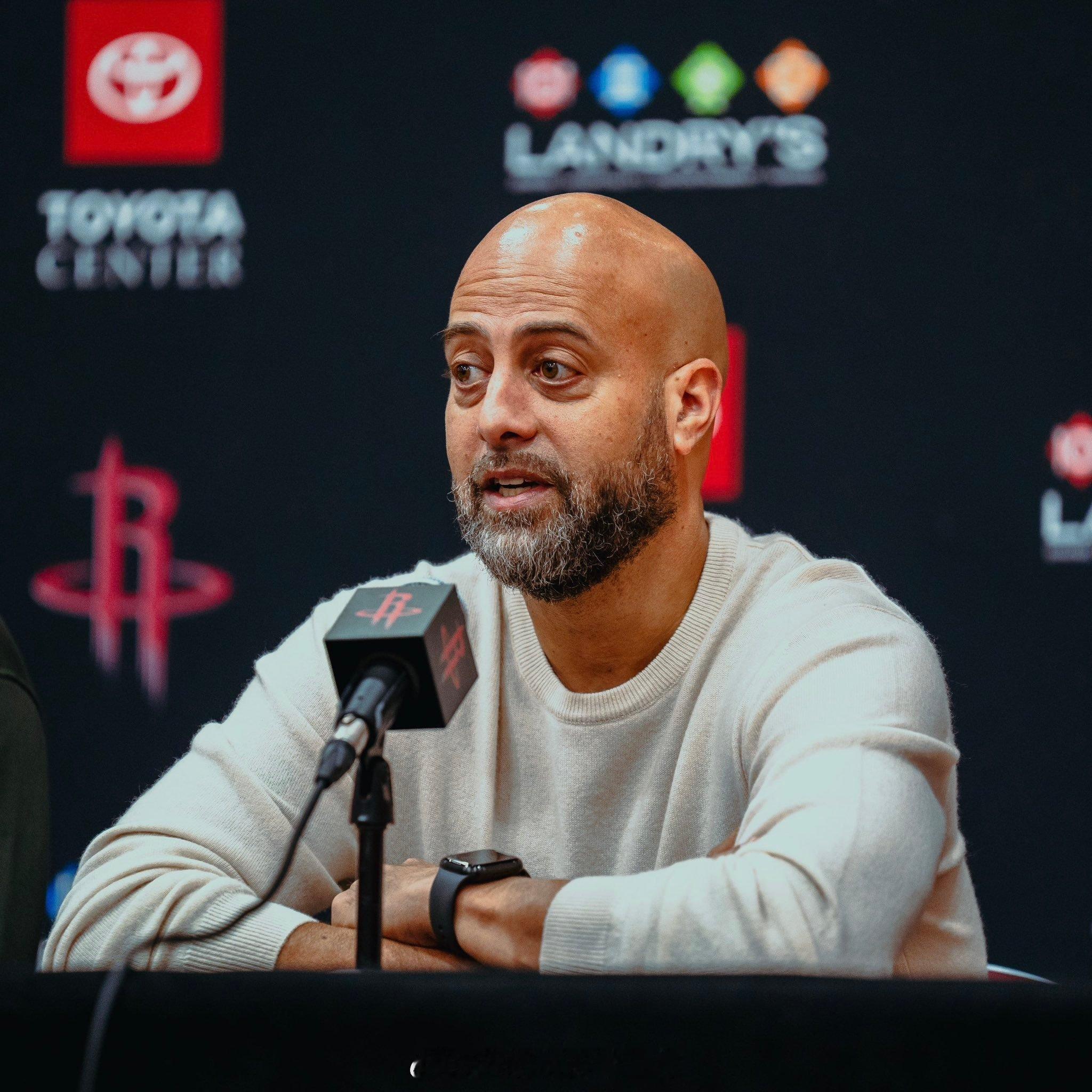 各位放心，我通哥交易市场没动静！买断市场捡漏去！康利、卡特、保罗，这些老将将是斯