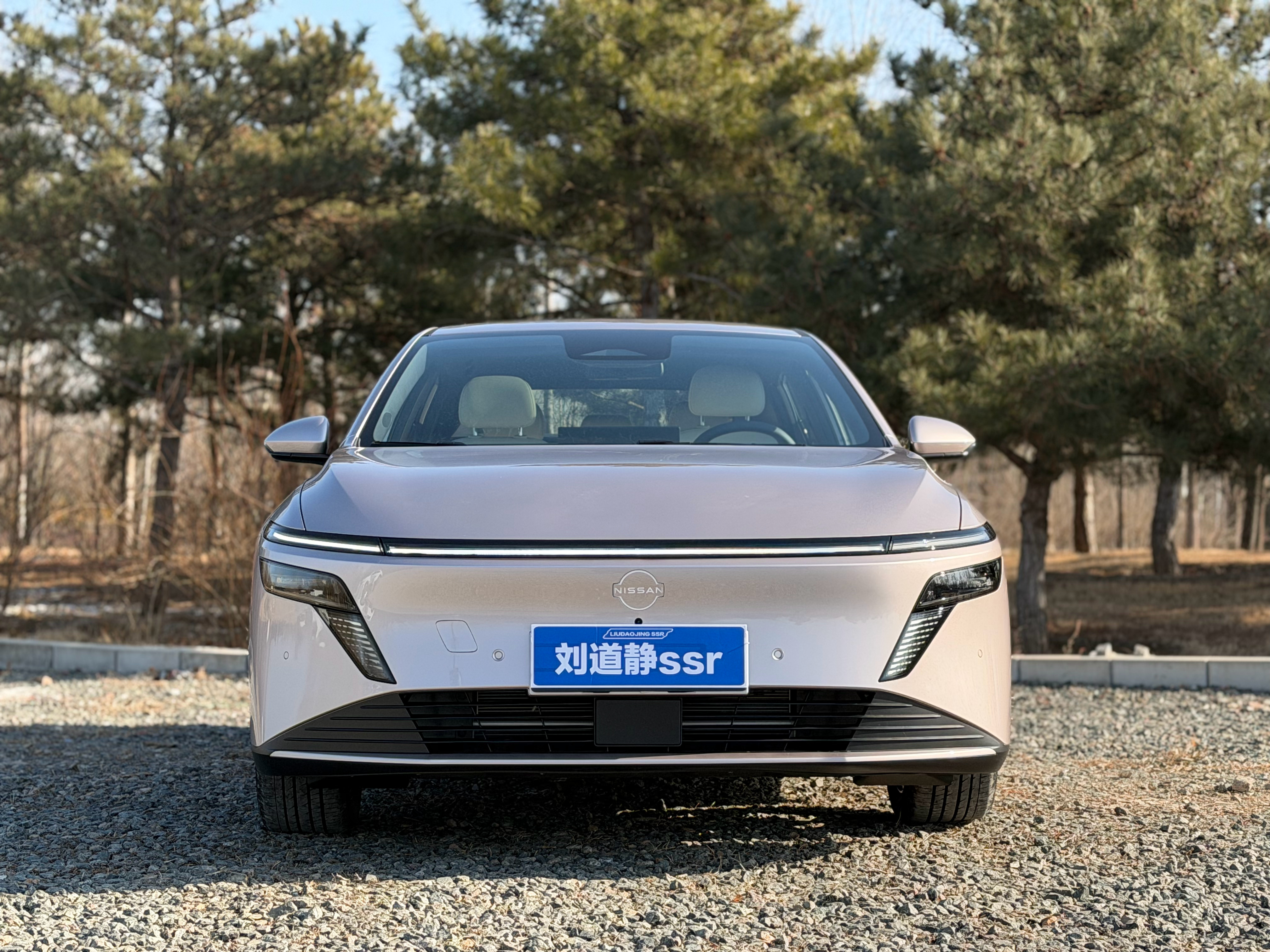 今天白天拍了一台日产N6我只能说这个价位太香了～ 北京