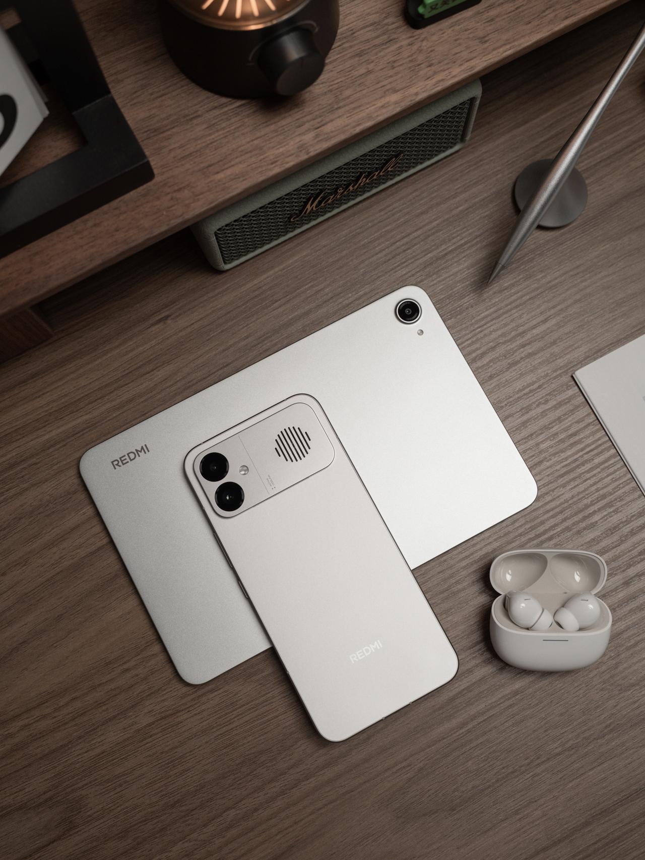 REDMI K三件套图赏：性能游戏性价比组合。

对于喜欢玩游戏、学生党用户来说