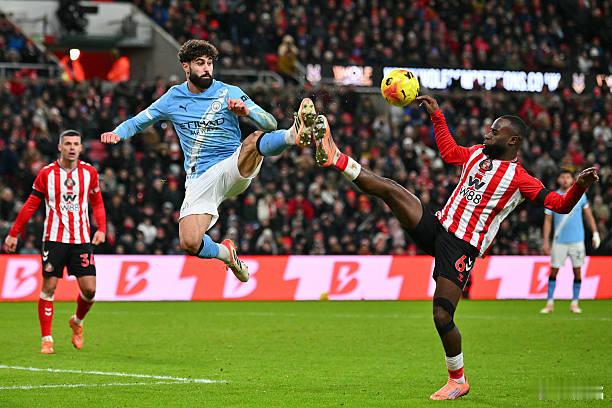 英超半程总结 坦率地说，这个赛季的英超很多比赛并不精彩。定位球之风盛行，酣畅淋漓