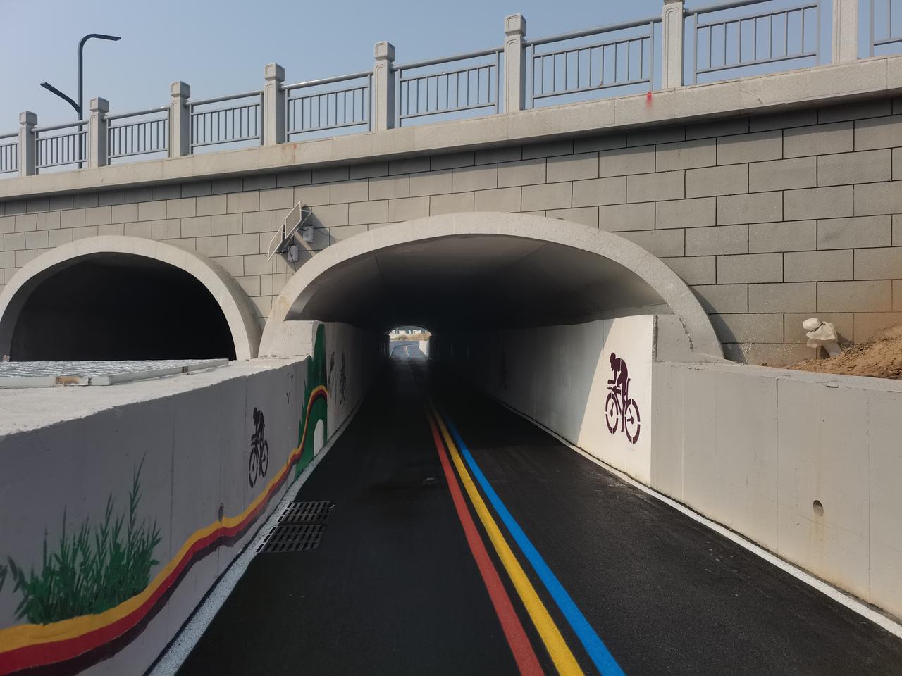 襄湖骑行绿道
东关湖骑行绿道
连接通道
在永安北路桥下
已经彻底联通
从襄湖骑行