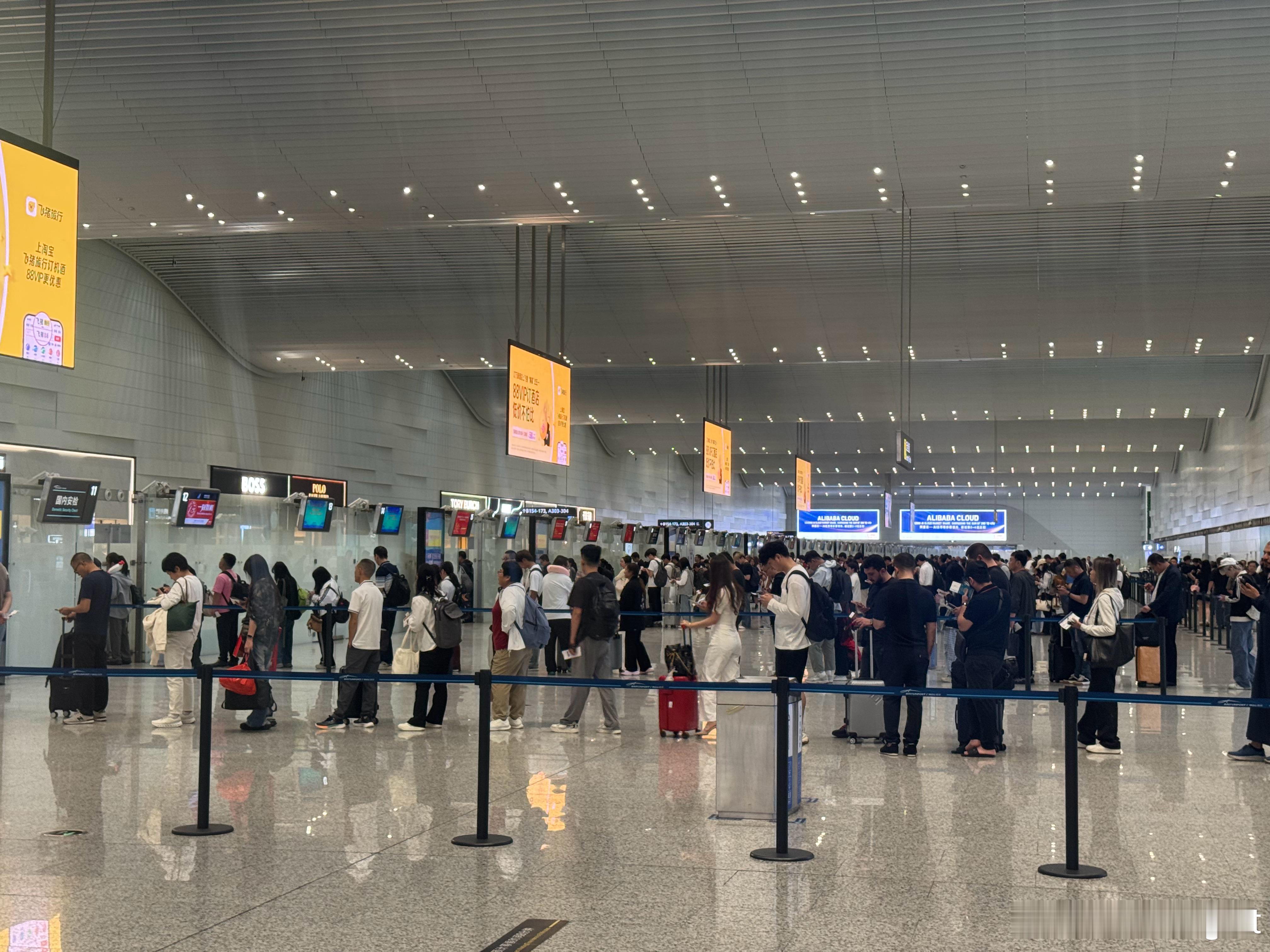 魔鬼4月，各行各业都卷