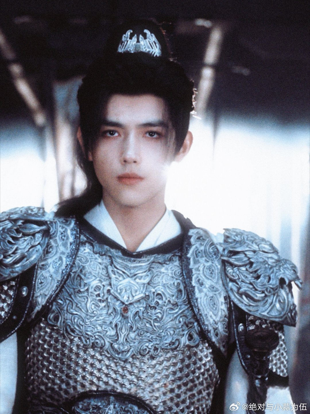 陈飞宇年下不叫姐心思有点野白日提灯直播甜到上头！陈飞宇见热巴就笑、句句不离她，年