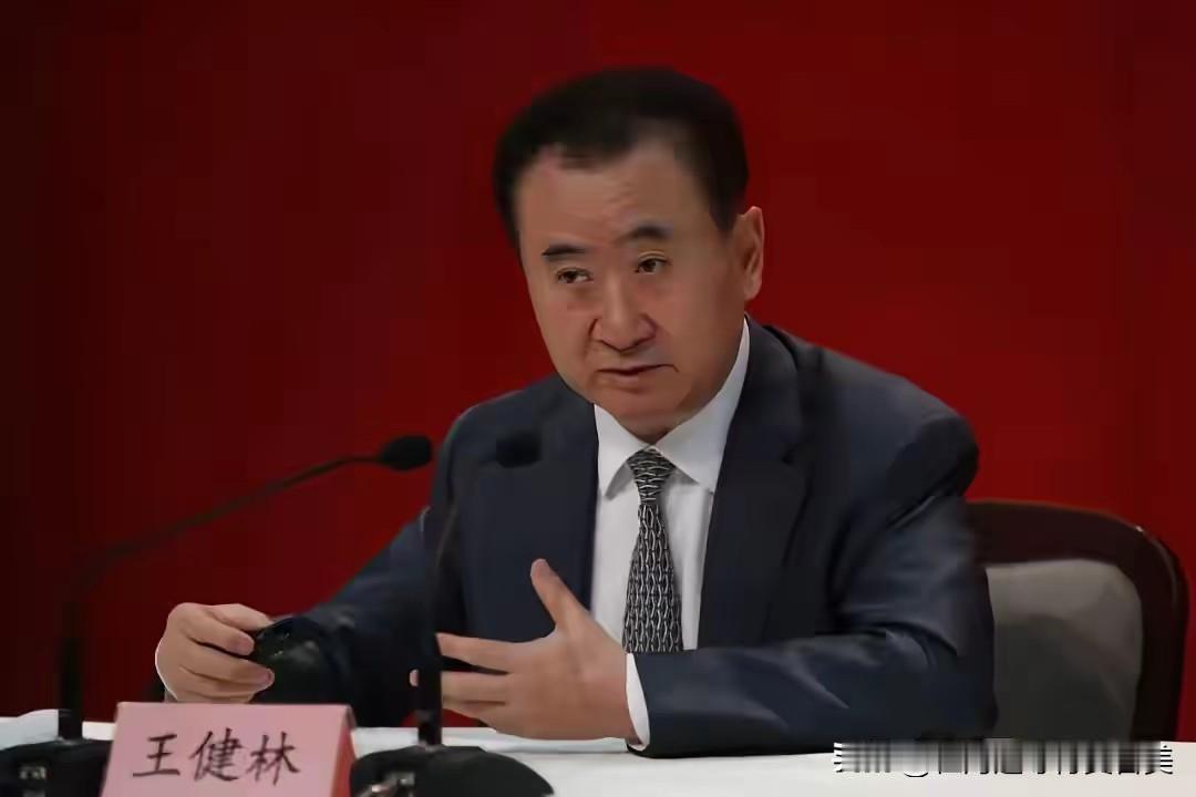 曾经的“万达帝国”掌门人王健林，突然被限高了


这消息炸出来，网友都懵了——2