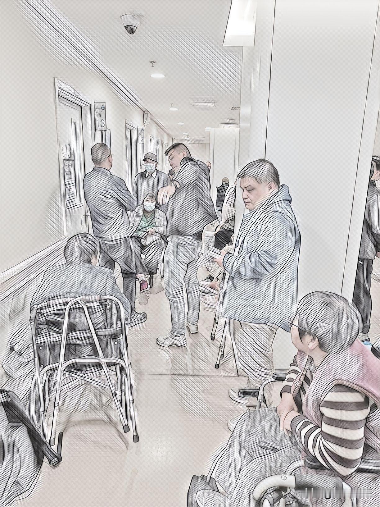 医保的规定，在一个医院住院🀄，那就不能在另外一个医院🏥用医保，所以这次只能是