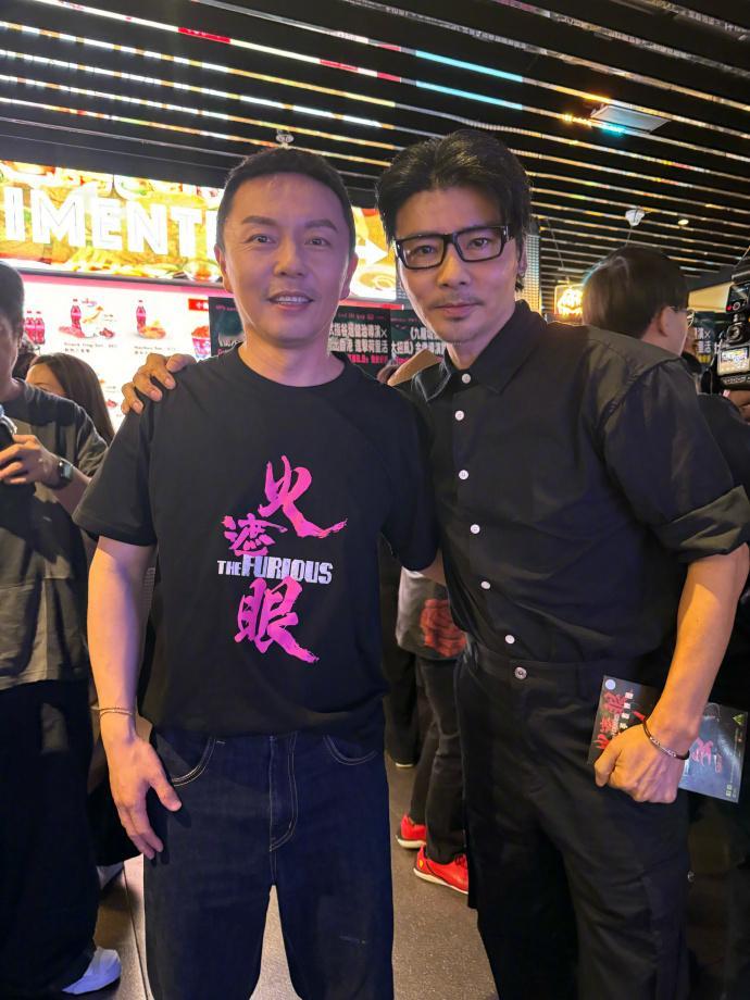 张晋支持火遮眼谢苗张晋两个能打的同框了两位硬汉这波同框太有爱了，必须支持谢苗新电