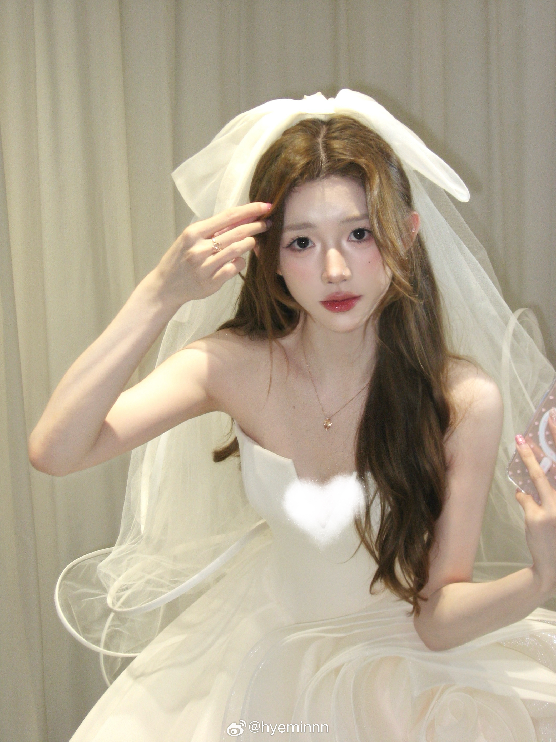 老婆 有什么不懂的可以吻我 •͈ ₃ •͈ಣ ​​​