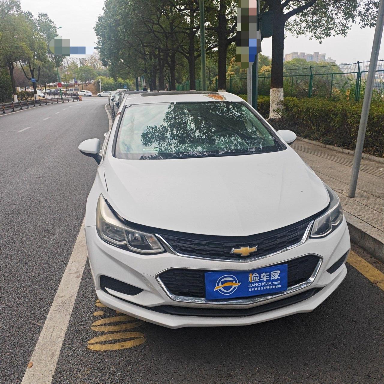 雪佛兰车主卖车，为什么崩溃了？
前两天验了一台雪佛兰科鲁兹，2018年1月上牌，