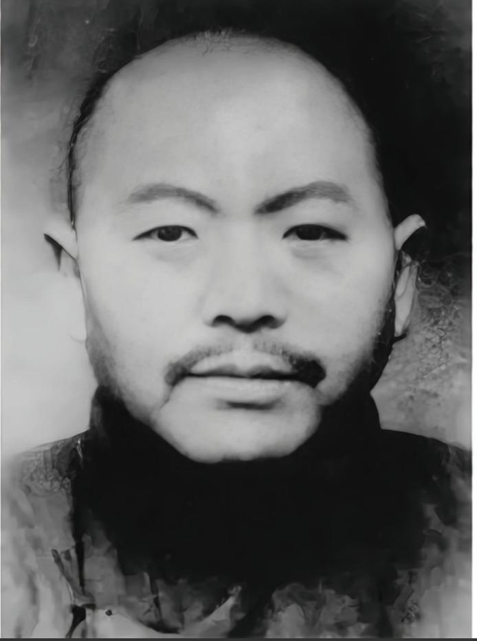 1951年，大汉奸黄标被押上刑场，子弹上膛刹那他突然大喊：“我每月给新四军送20