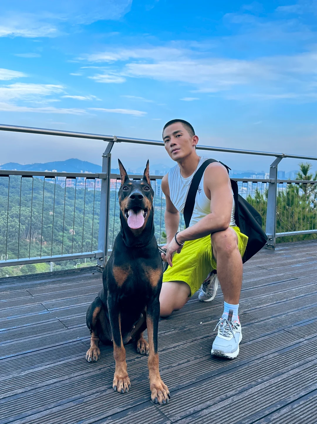 风渐凉～爬山遛狗正当时！！！