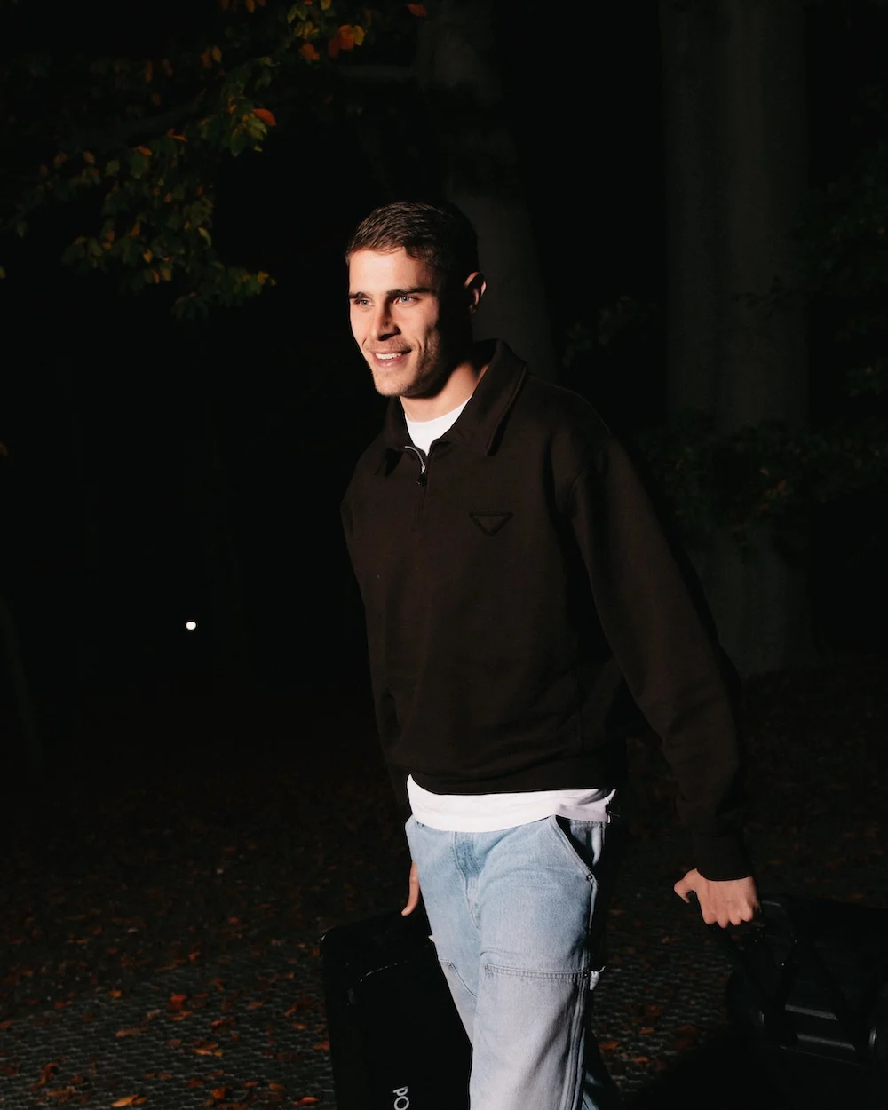 🌏 高高兴兴上班，平平安安回家 🙏🏻 