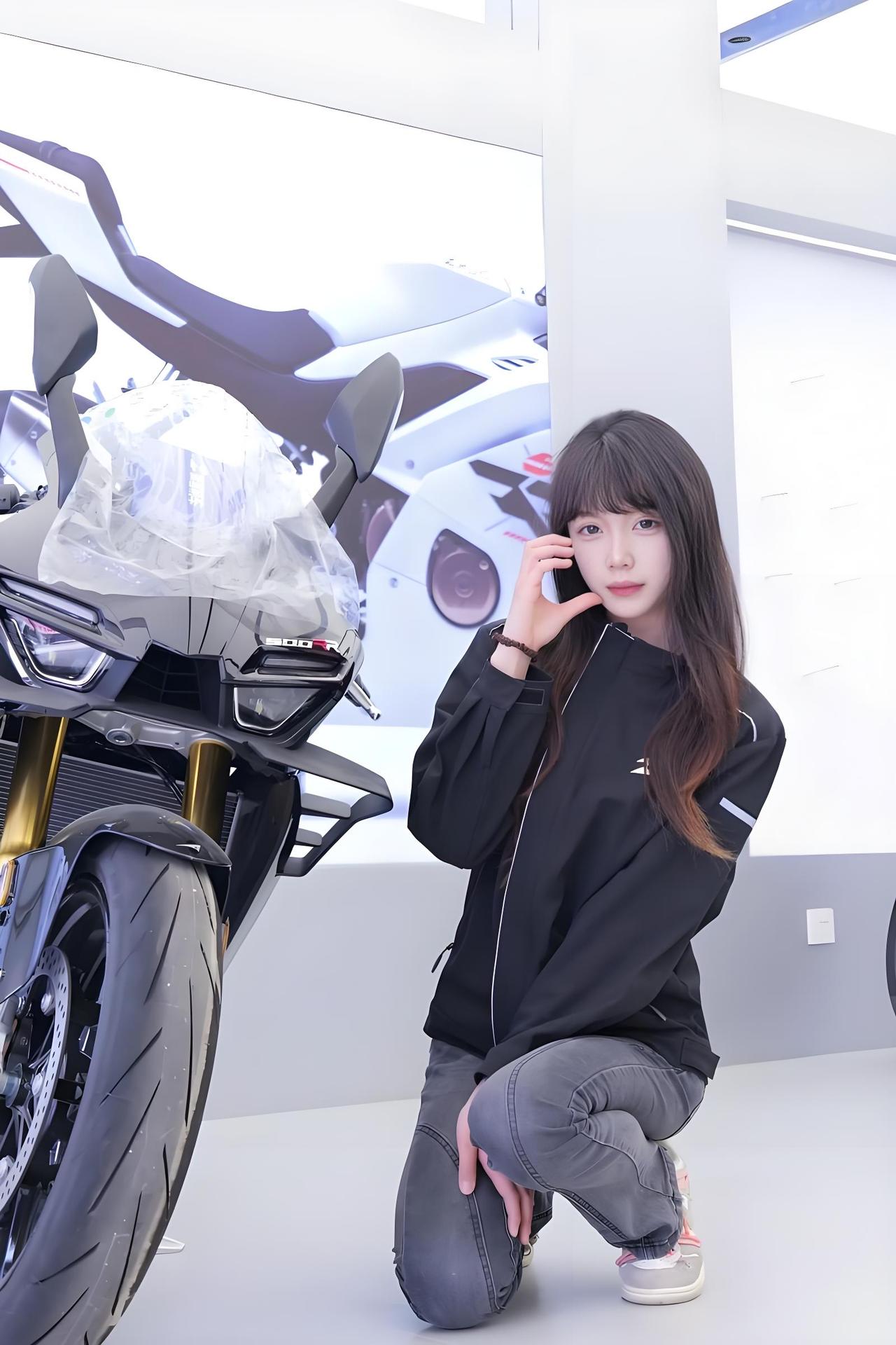 荷兰站到手的不是奖杯，却比一场普通第四名更有戏。

离领奖台只差一步，比赛却在最